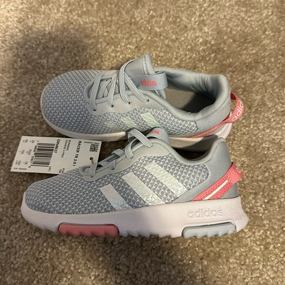 NWT ADIDAS RACER